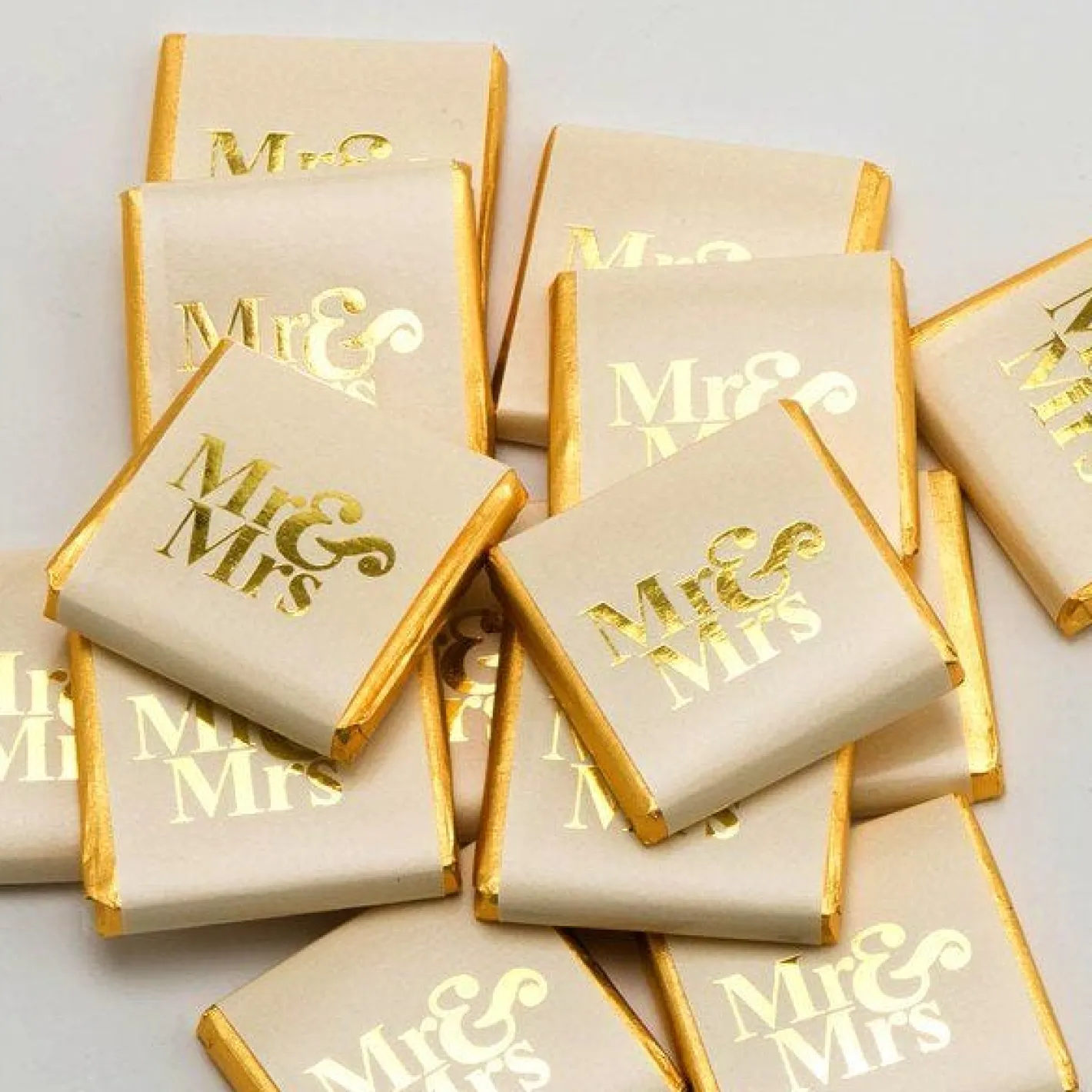 Gold 'Mr & Mrs' Chocolate Neapolitans X50<Party Delights New