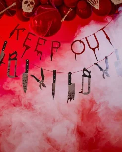 Party Delights Hanging Decorations<Keep Out Blood Drip & Weapon Garland