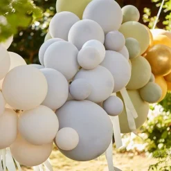 Let's Go Wild Balloon Arch - 75 Balloons<Party Delights New