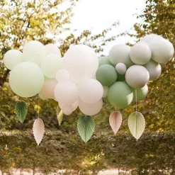 Mix It Up Mint Balloon Garland With Palm Spear Fans - 40 Balloons<Party Delights Sale