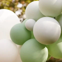 Mix It Up Mint Balloon Garland With Palm Spear Fans - 40 Balloons<Party Delights Sale