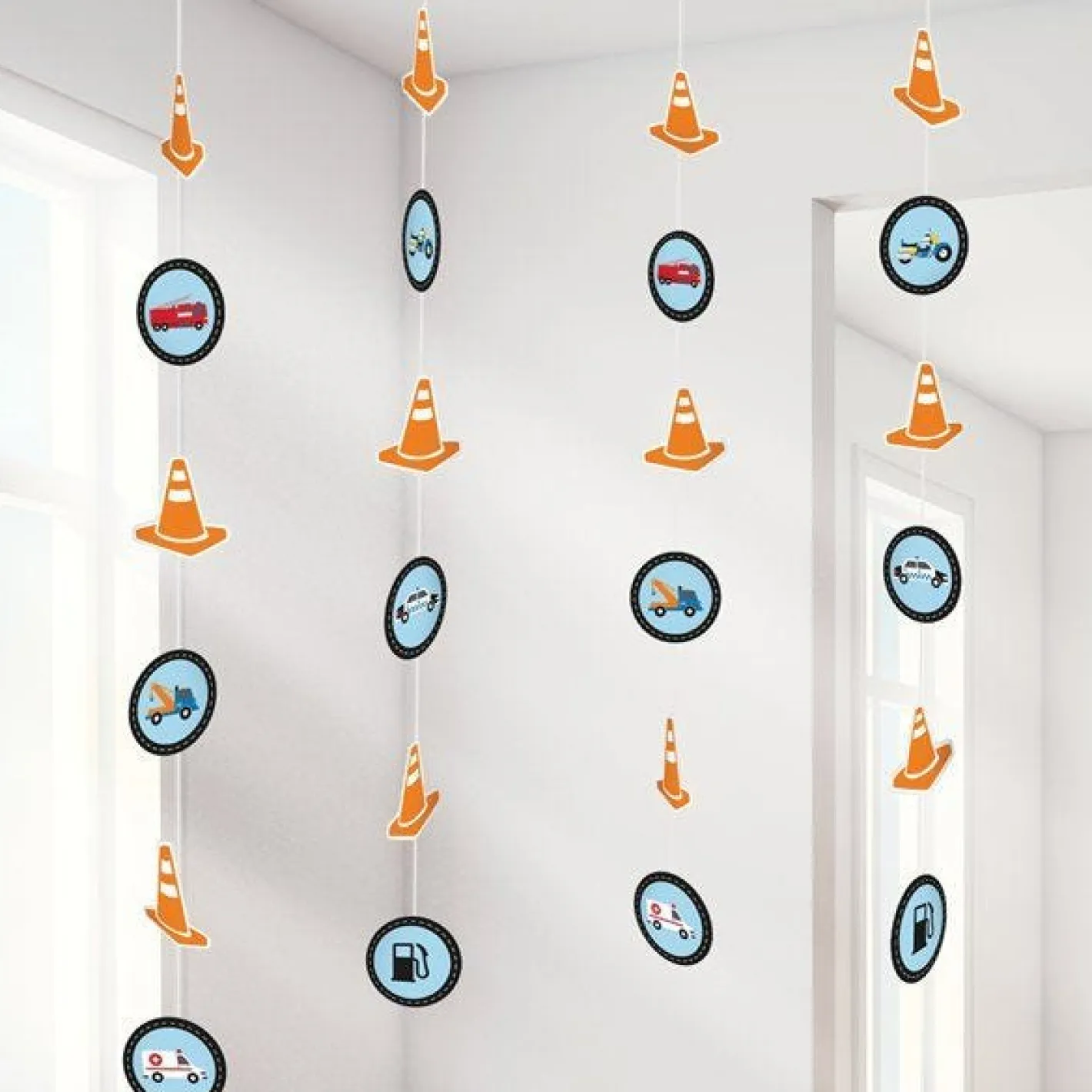 On The Road String Decorations (4Pk)<Party Delights Online