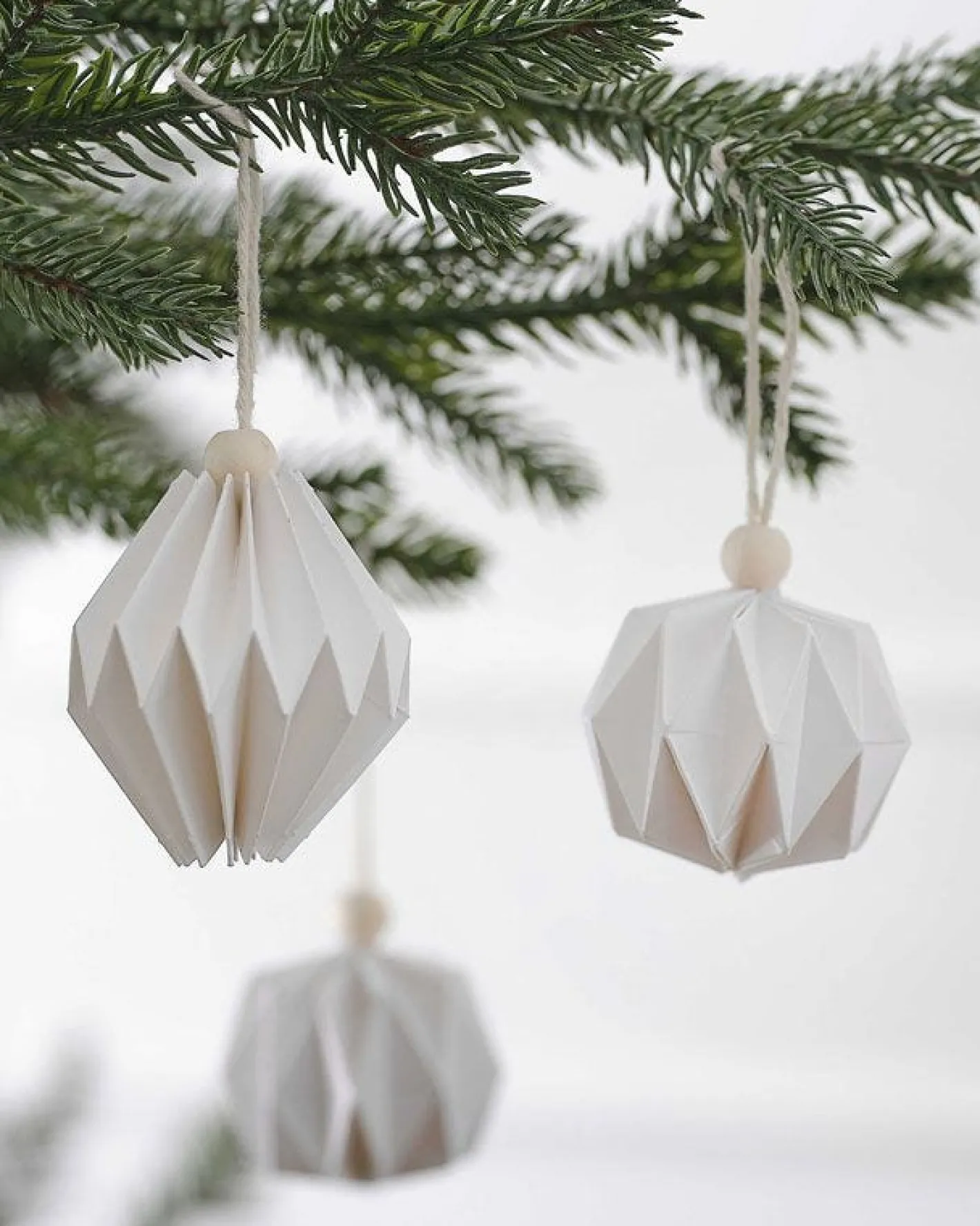 Party Delights Hanging Decorations<Paper Shaped Tree Decorations With Bead (3Pk)