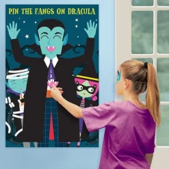 Party Delights Games<Pin The Fangs On Dracula Game