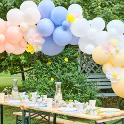 Spring Balloon Arch With Paper Flowers - 60 Balloons<Party Delights