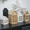 Wooden Light Up Houses Christmas Decorations (5Pk)<Party Delights New