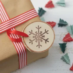 Wooden Round Snowflake Hanging Tree Decorations (6Pk)<Party Delights Best